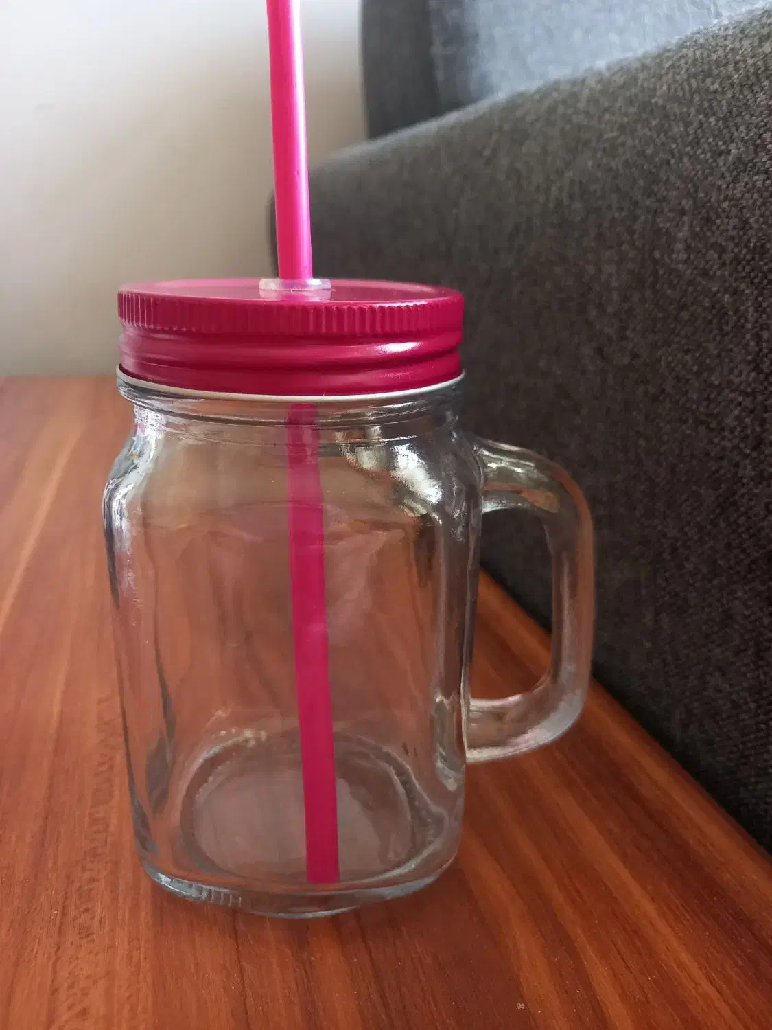 لیوان درب دار با نی نو هست|ظروف سرو و پذیرایی|کرمانشاه, |دیوار