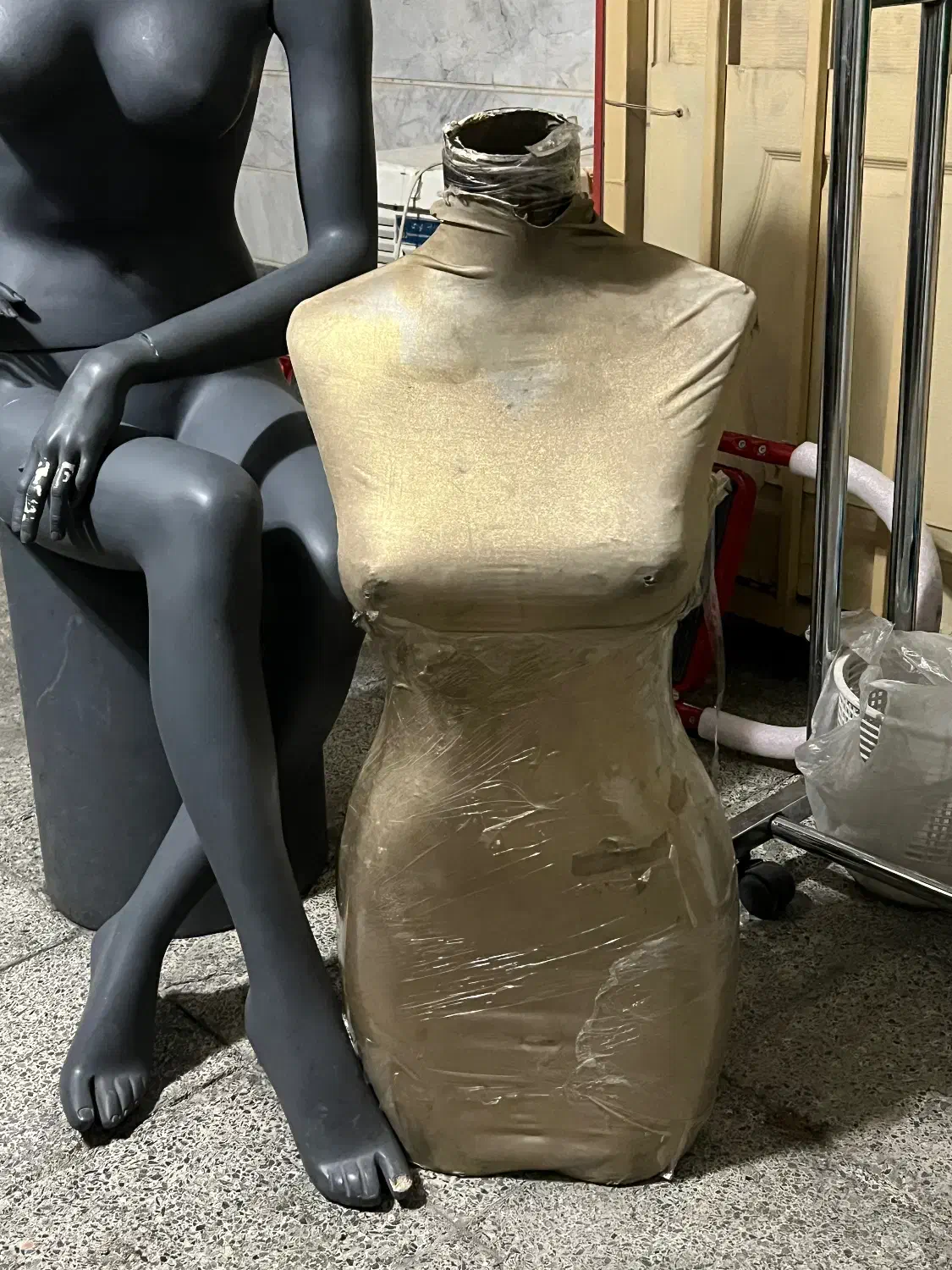 مانکن چوب لباسی|فروشگاه و مغازه|اسلام‌شهر, شهرک مفیدی|دیوار