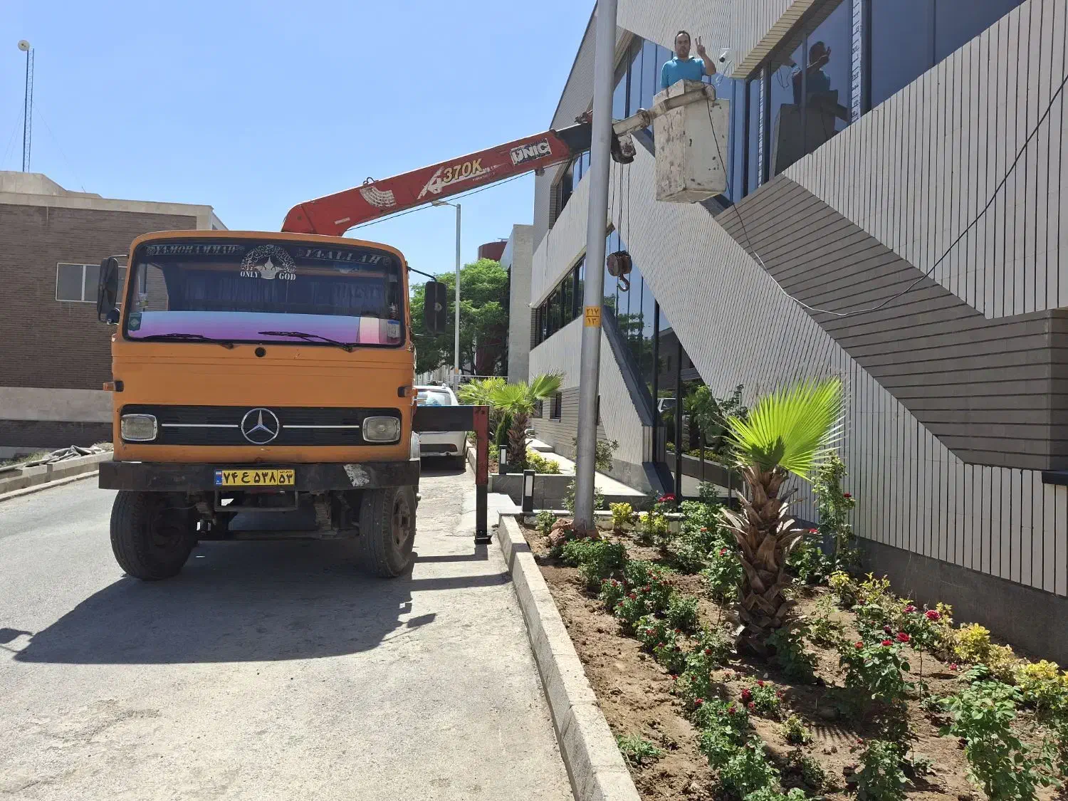 اجاره خاور جرثقیل یدک کش منصف در خمینی شهر|خدمات حمل و نقل|خمینیشهر, |دیوار