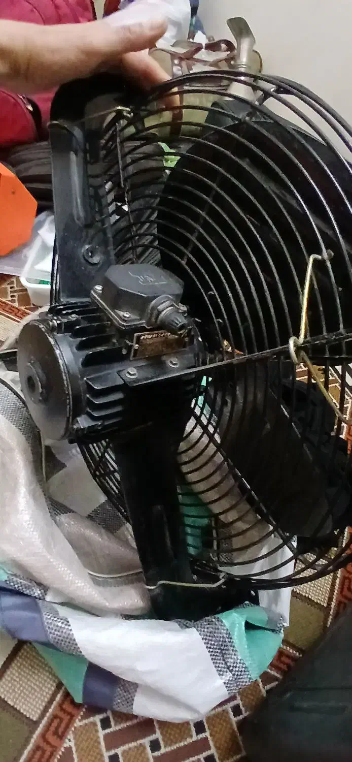 فن هواکش مناسب|پنکه و تصفیه‌کنندهٔ هوا|شاندیز, |دیوار