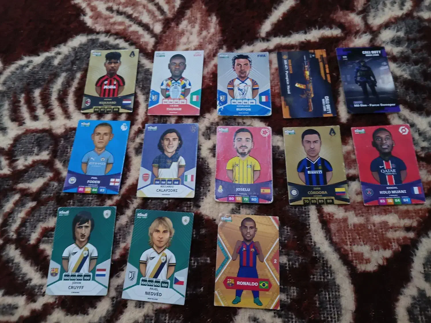 کیمدی|اسباب‌‌بازی|قیدار, |دیوار