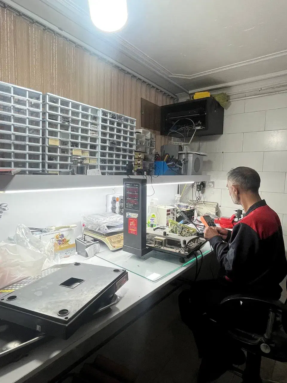 تعمیرات تخصصی انواع ترازو و باسکول|فروشگاه و مغازه|یزد, |دیوار