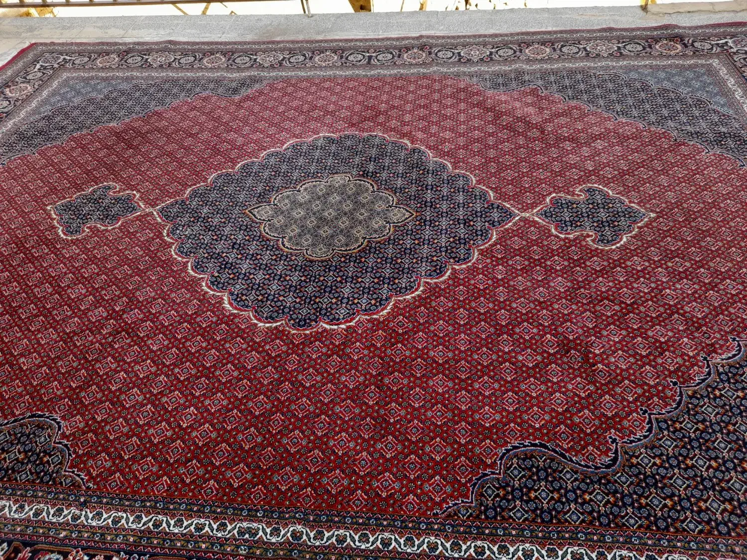 یک عدد فرش ۱۲ متری|فرش|بروجرد, |دیوار