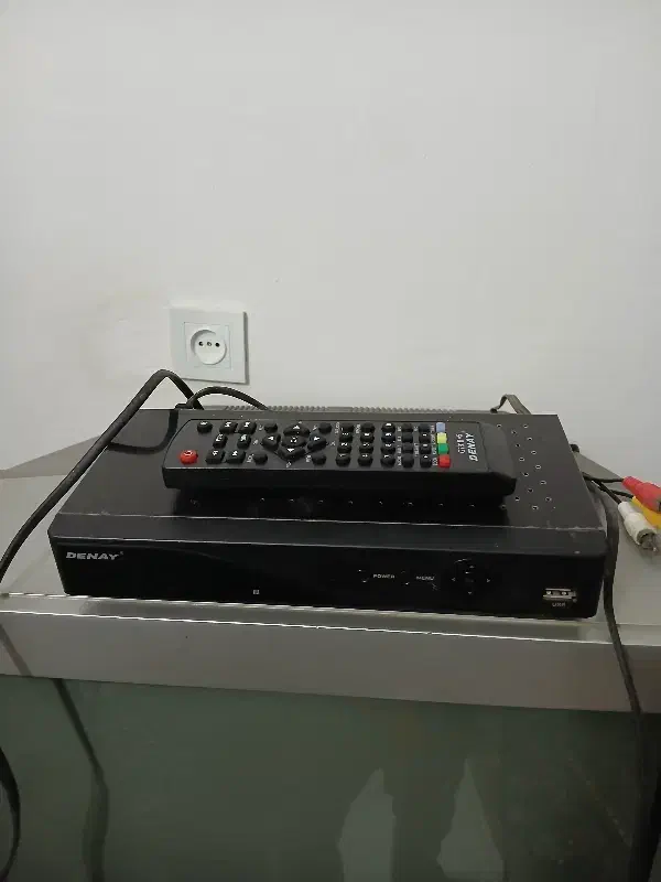 فروش تلویزیون و گیرنده ی دیجیتال|تلویزیون و پروژکتور|رشت, پاره بیجار|دیوار