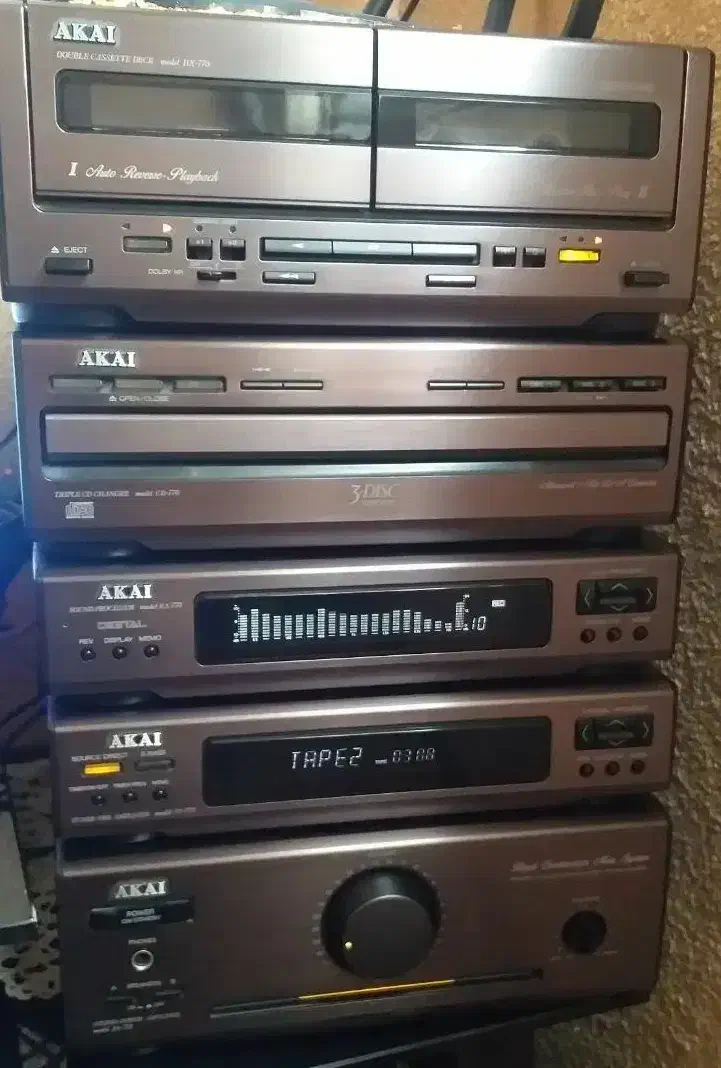 اسپیکرضبط ۵طبقه AKAIسالم کلکسیونی|سیستم صوتی خانگی|رشت, حومه رشت|دیوار