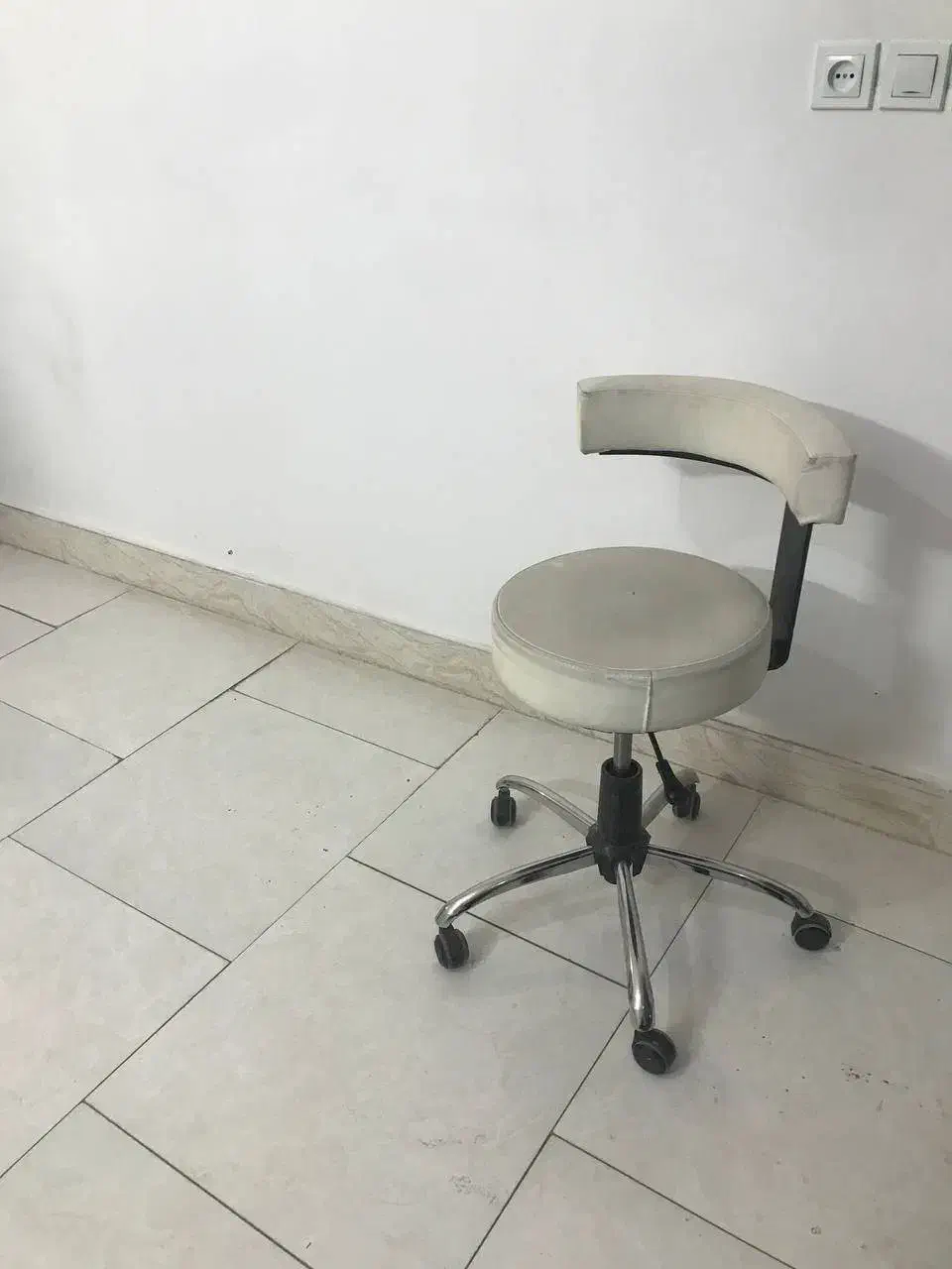 تجهیزات مطب|مبلمان اداری|صائین قلعه, |دیوار