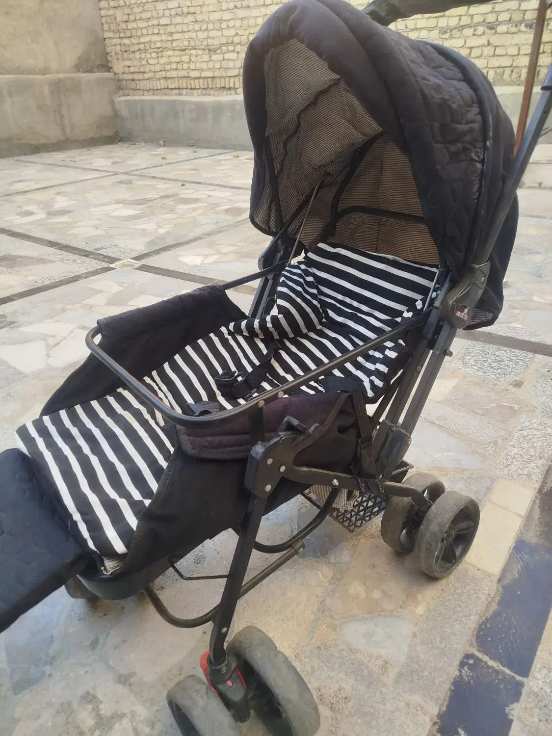 کالسکه تمیز و مرتب|کالسکه و لوازم جانبی|شاندیز, |دیوار