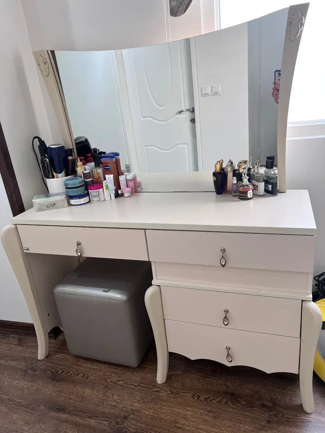 سرویس خواب|تخت و سرویس خواب|معصومیه, |دیوار