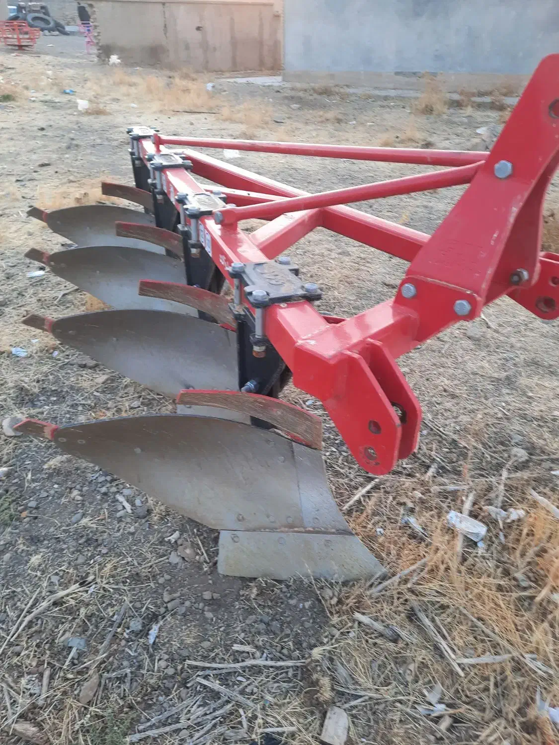 گاوآهن ۴خیش محمد زاده در حد آک|قطعات یدکی و لوازم جانبی|کلیائی, |دیوار