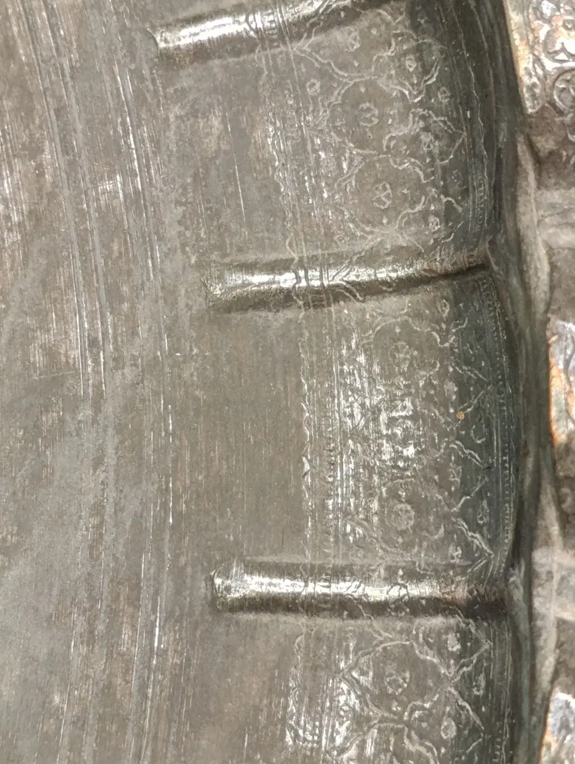 مجمع قاجاری قلم یزدی|کلکسیون اشیاء عتیقه|یزد, |دیوار