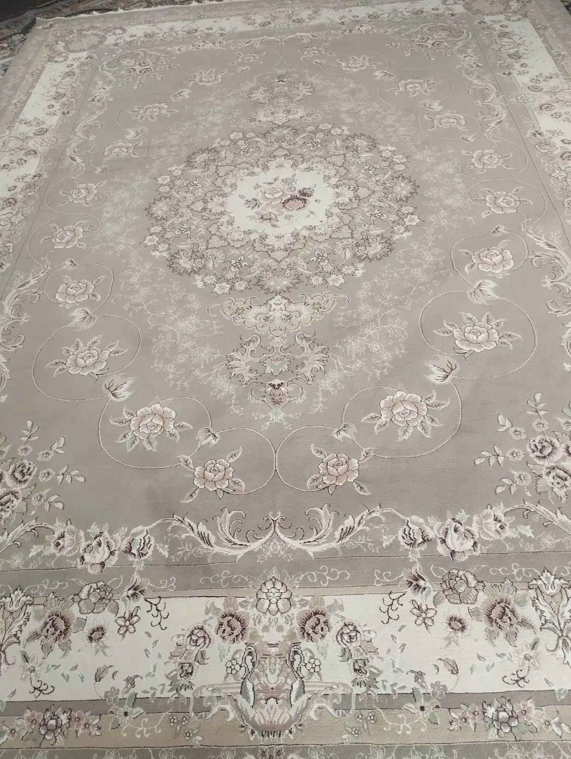 یک عدد فرش ۱۲ متری|فرش|گل تپه, |دیوار