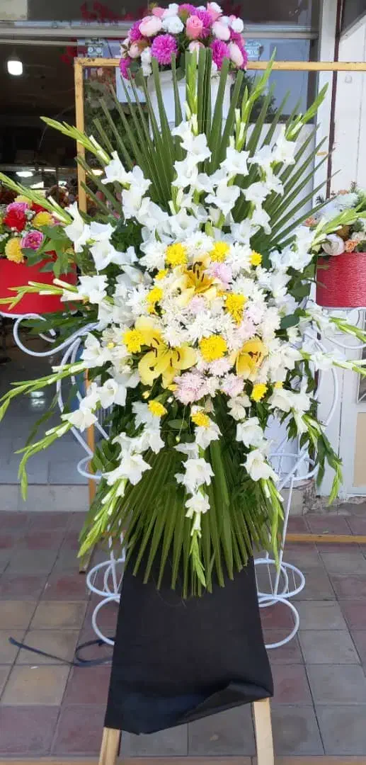 گل آرایی مراسم ،. تاج و پایه گل|خدمات پذیرایی، مراسم|رفسنجان, |دیوار