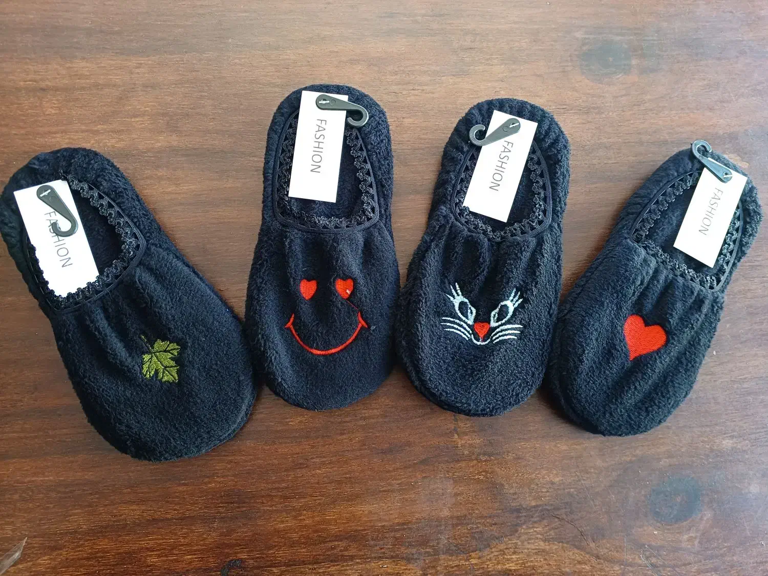 پخش جوراب زنانه مردانه عمده تولیدی|لباس|نیشابور, شهرآرا|دیوار