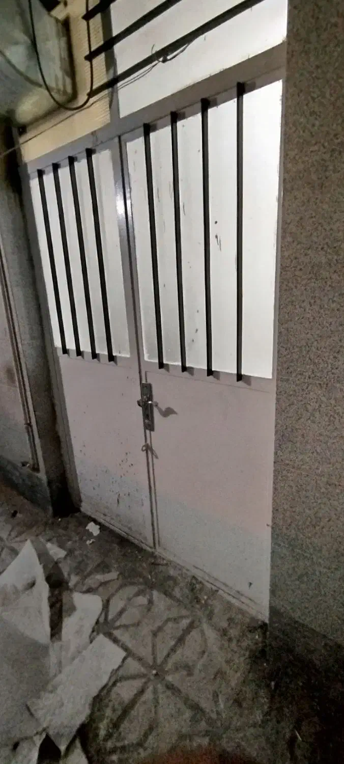 درب خانه|مصالح و تجهیزات ساختمان|بیرجند, |دیوار