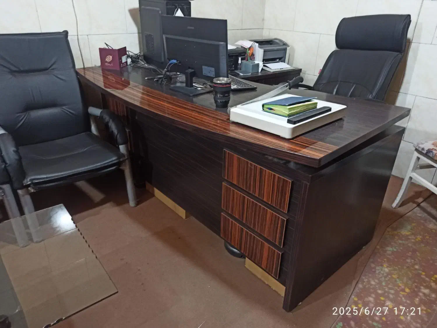 فروش وسایل به دلیل کمبود فضا|مبلمان اداری|الوند, |دیوار