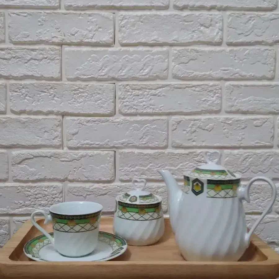 سرویس قهوه خوری یا چای خوری یا صبحانه خوری|ظروف سرو و پذیرایی|چالوس, |دیوار