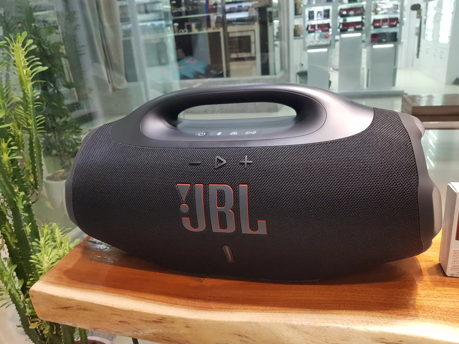 Jbl boombox 4|پخش‌کننده همراه|شیراز, زند|دیوار
