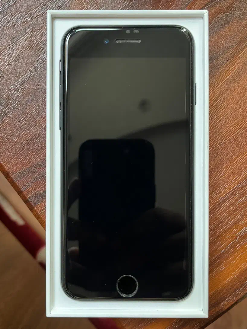 IPHONE SE 2020 (128-black-LLA)|موبایل|تهران, نیروی هوایی (پیروزی)|دیوار