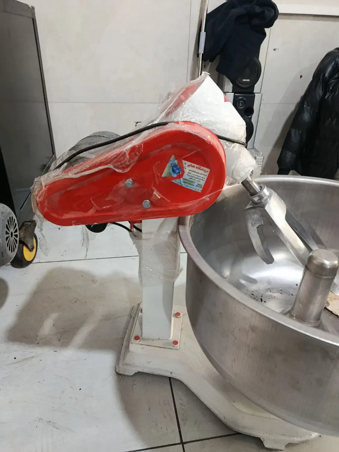 دستگاه های نانوایی خمیرگیر خمیر پهن کن|فروشگاه و مغازه|تبریز, |دیوار