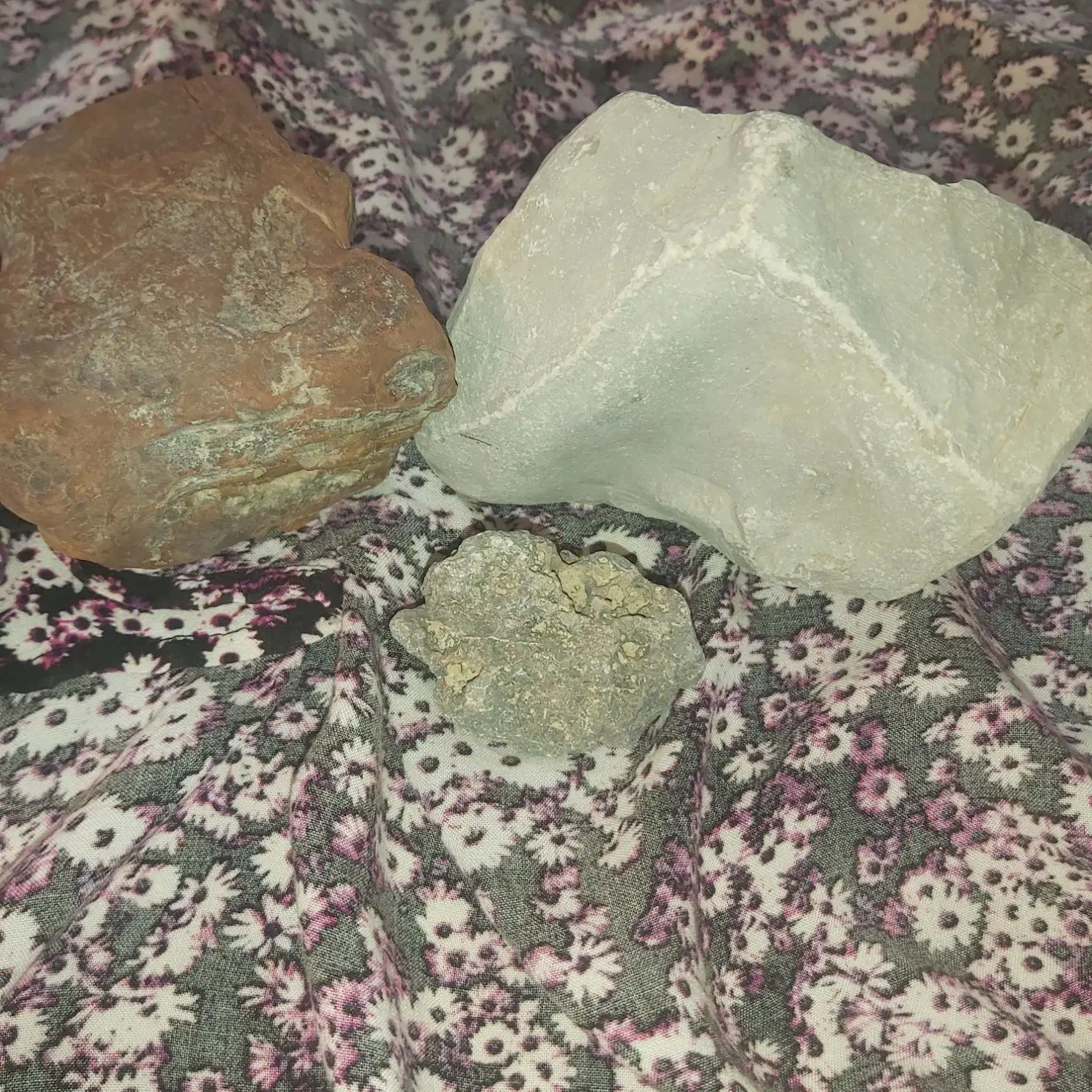 سنگ قیمتی|کلکسیون اشیاء عتیقه|بجنورد, |دیوار