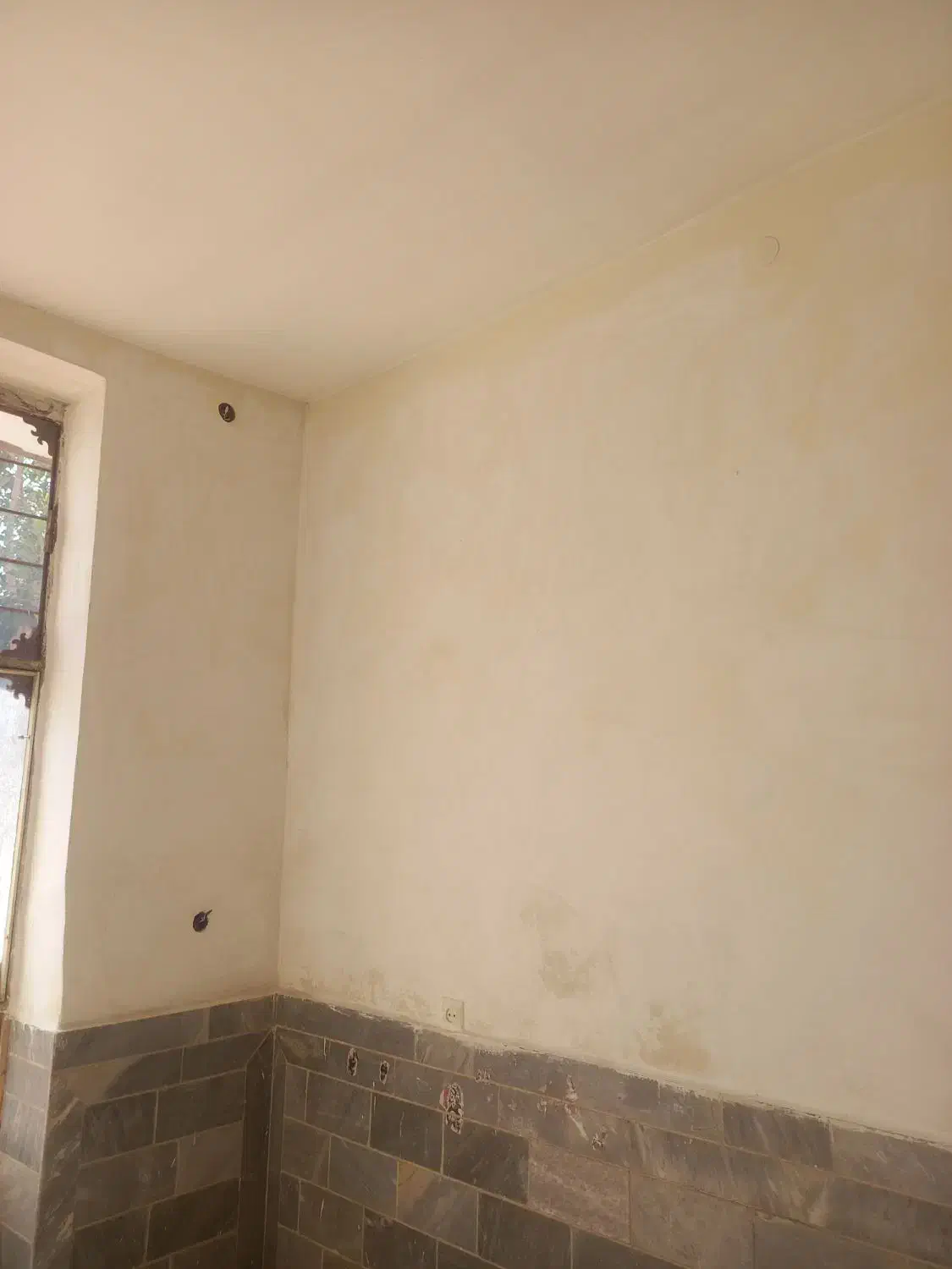 بنایی تعمییرات سرامیک کاری وکارهای ساختمانی|خدمات پیشه و مهارت|همدان, |دیوار