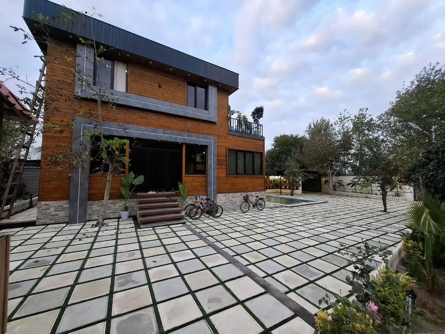 نصب و اجرا لمبه و ترمو نما و پارکت چوبی و PVC|مصالح و تجهیزات ساختمان|رشت, دیلمان|دیوار