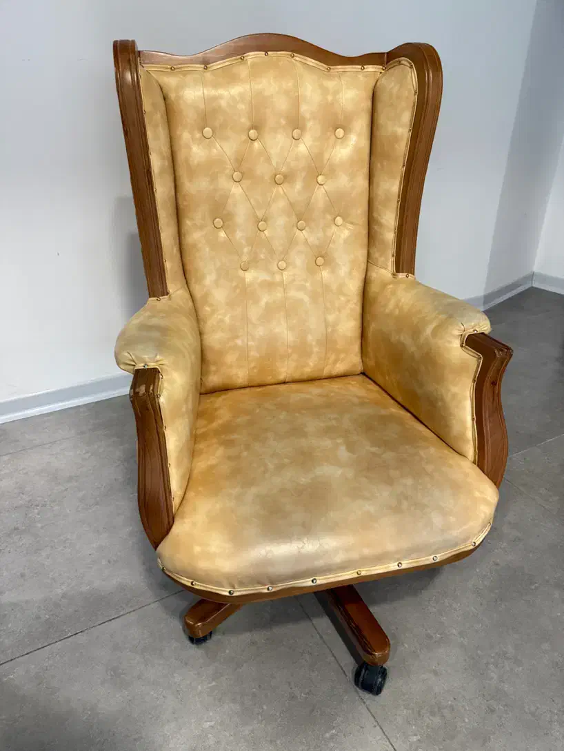 فروش صندلی چرمی مدیریتی کلاسیک|مبلمان اداری|شیراز, ستارخان|دیوار