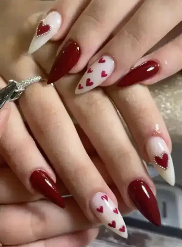 کاشت ناخن ۲۹۰ فقط تا آخر آبان ماه|خدمات آرایشگری و زیبایی|اسلامشهر, شهرک واوان|دیوار