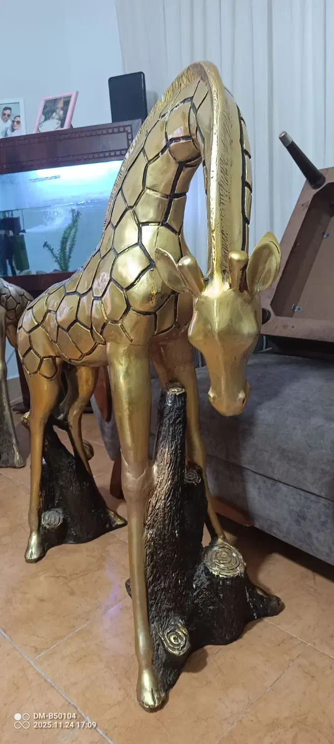 مجسمه|مجسمه، تندیس، ماکت|شریف‌آباد, |دیوار