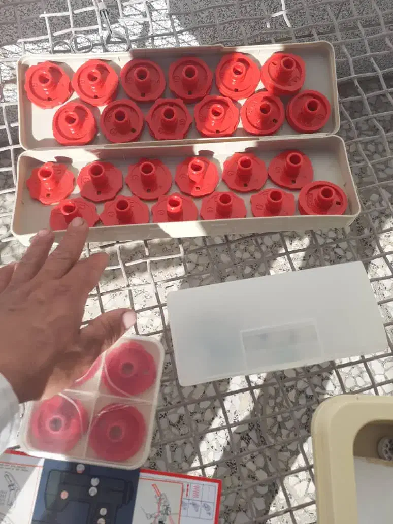 چرخ خیاطی ژانومه|چرخ خیاطی و ریسندگی|شاهینشهر, فردوسی|دیوار