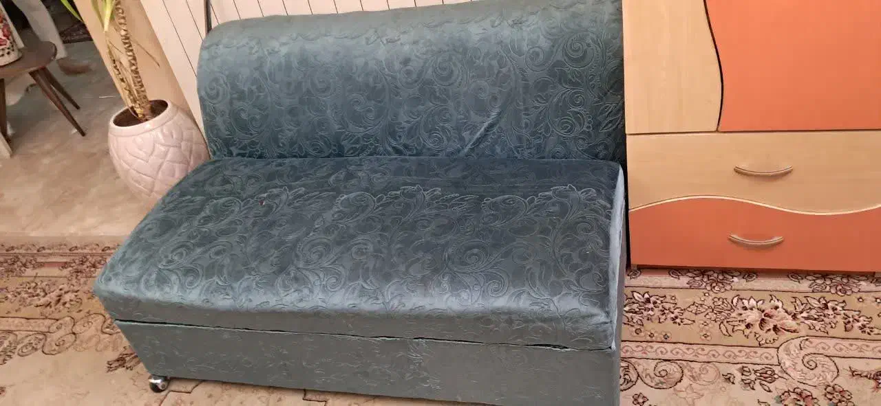 مبل ۵نفره|مبلمان خانگی و میز عسلی|مشهد, امام رضا (ع)|دیوار