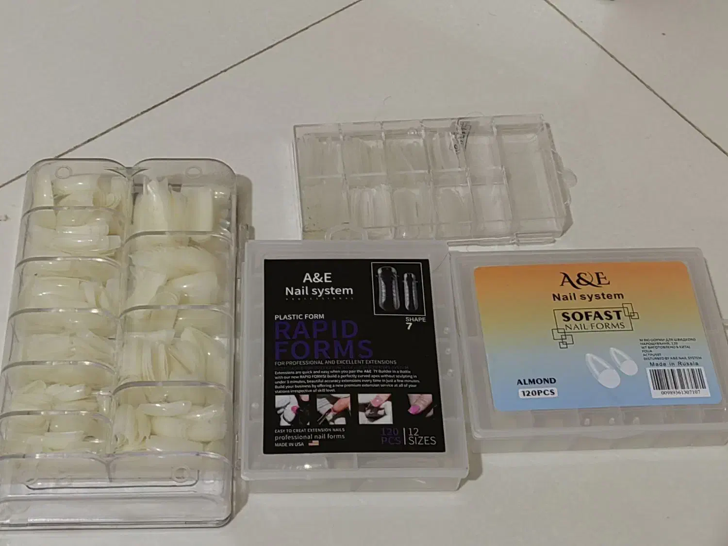 لوازم کاشت ناخن|آرایشگاه و سالن‌های زیبایی|شاهین‌شهر, عطار|دیوار