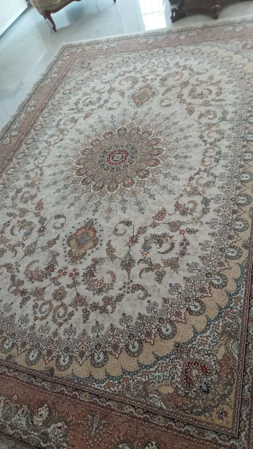 فرش ۹ متری در حد نو|فرش|گرمسار, |دیوار