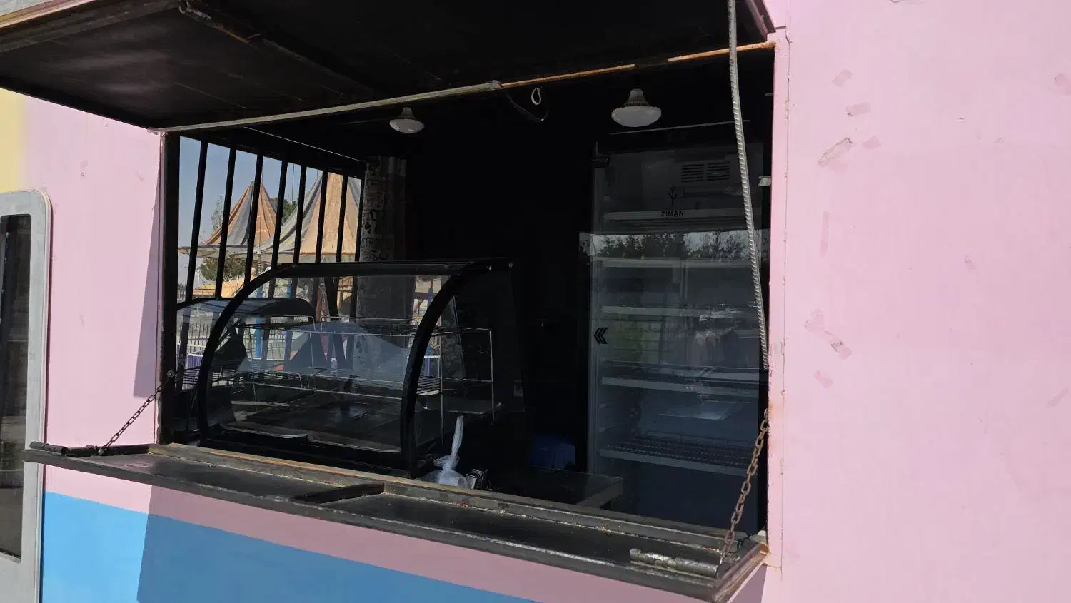 فودتراک و دکه سیار ۲ در ۳ روی چهار چرخ|کافی‌شاپ و رستوران|کرمان, |دیوار