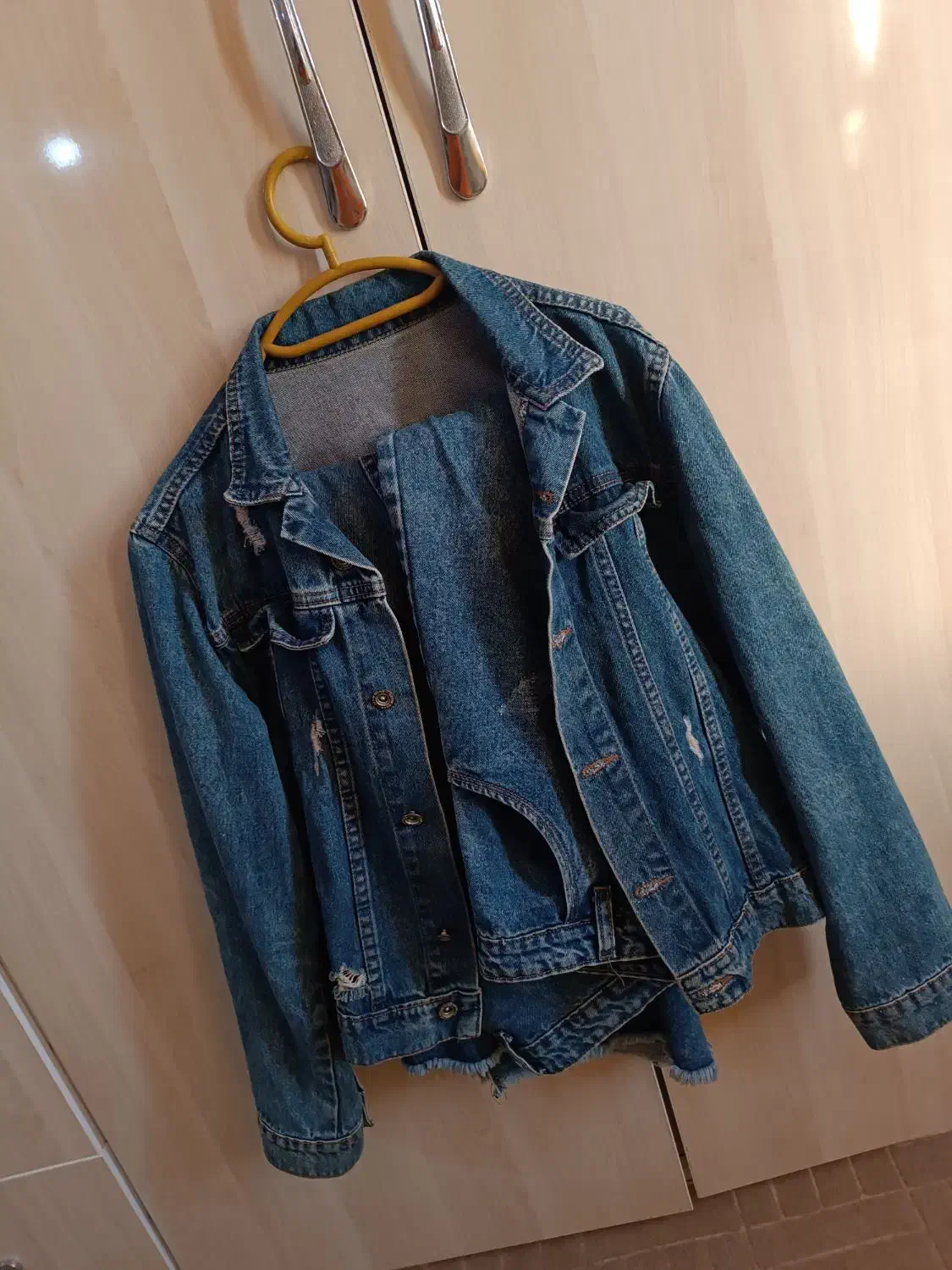 کت دامن نو|لباس|یاسوج, |دیوار