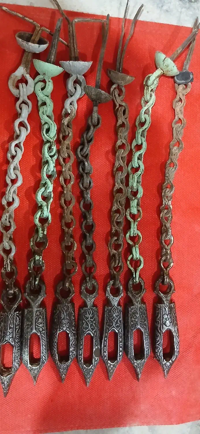 چفت فولادی یزدی|کلکسیون اشیاء عتیقه|اشکذر, |دیوار