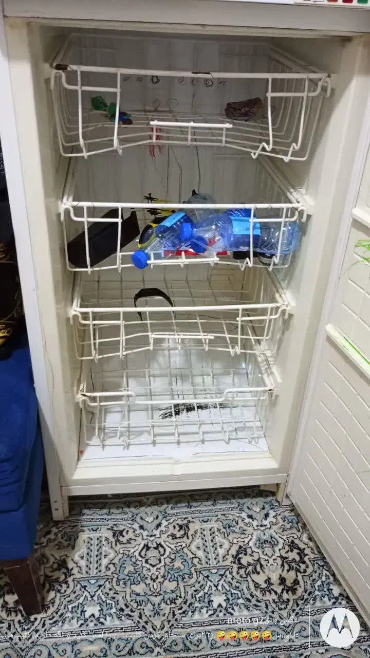 فریزر ۸ فوت|یخچال و فریزر|شاهینشهر, حافظ جنوبی|دیوار