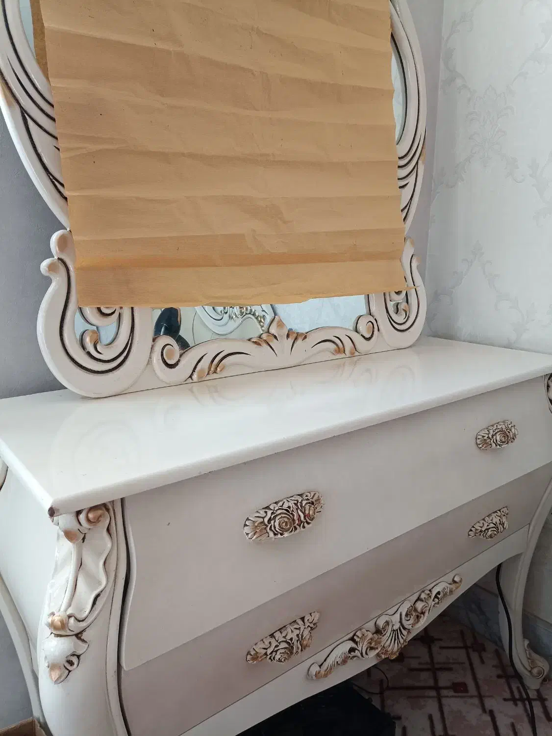 کنسول دو کشو همراه ایینه کاملا نو و سالم|بوفه، ویترین، کنسول|زاهدان, |دیوار