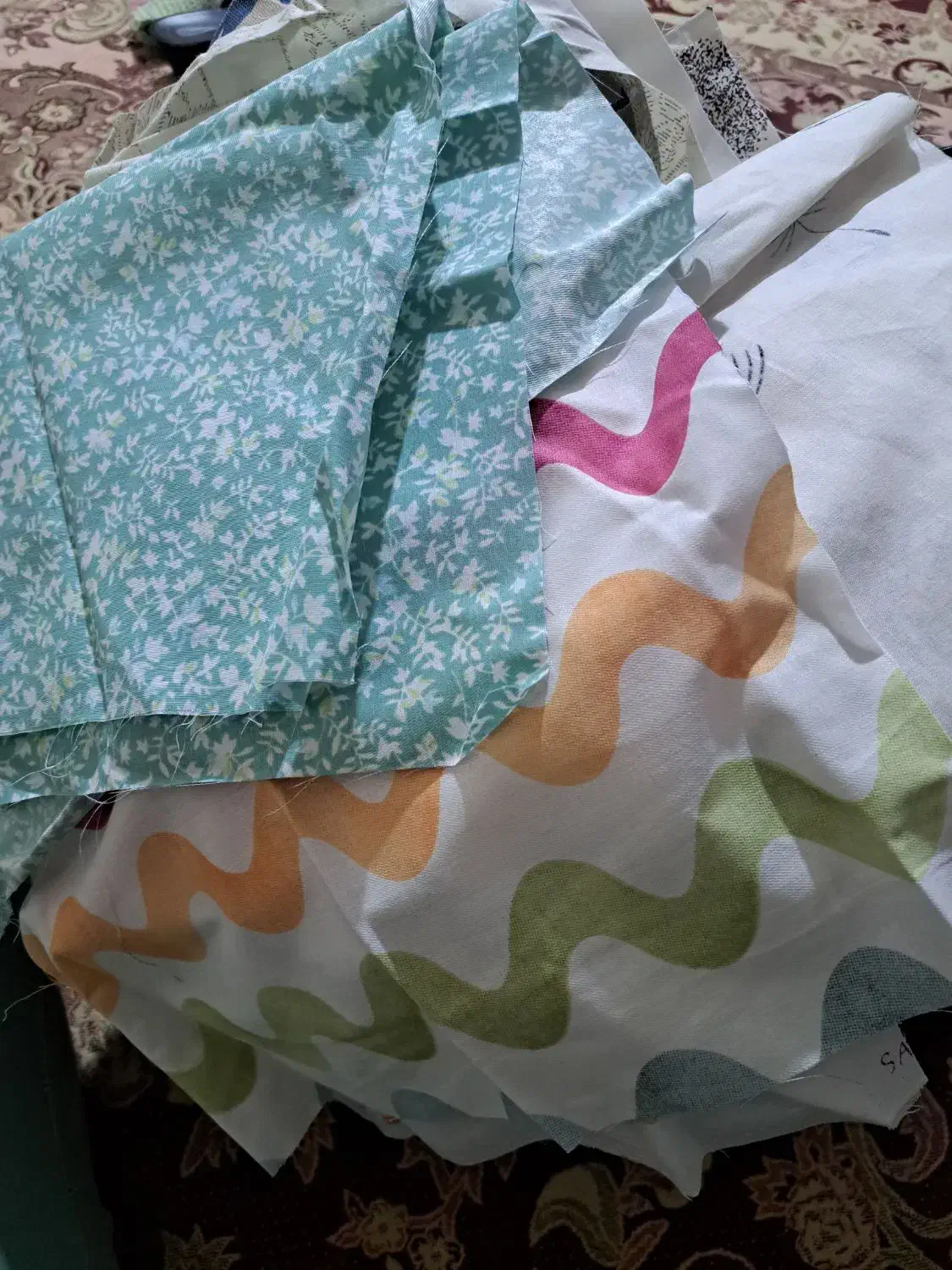 پارچه کیلویی|لوازم خیاطی و بافتنی|تبریز, |دیوار