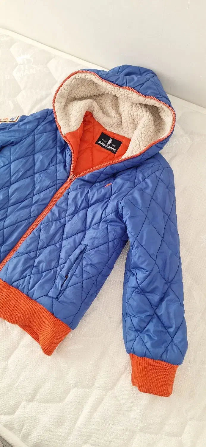 کاپشن بچگانه اورجینال جانگ پیر|کفش و لباس بچه|کرمانشاه, |دیوار