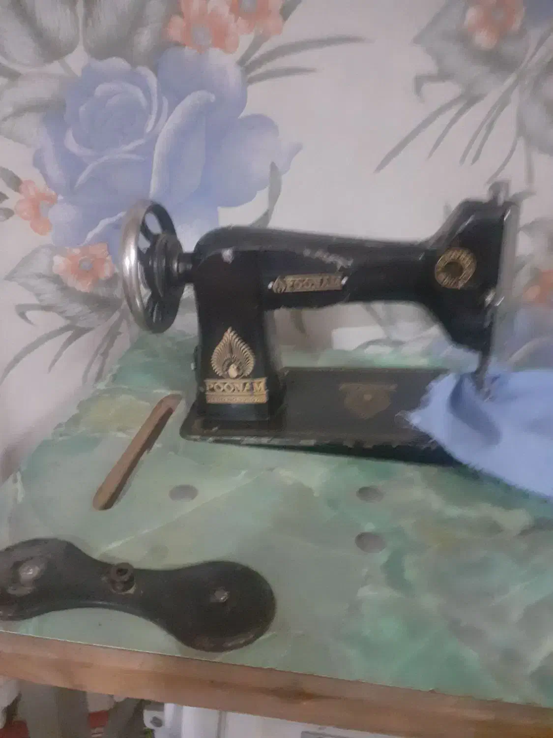 چرخ خیاطی .میز و دینام|چرخ خیاطی و ریسندگی|تایباد, |دیوار