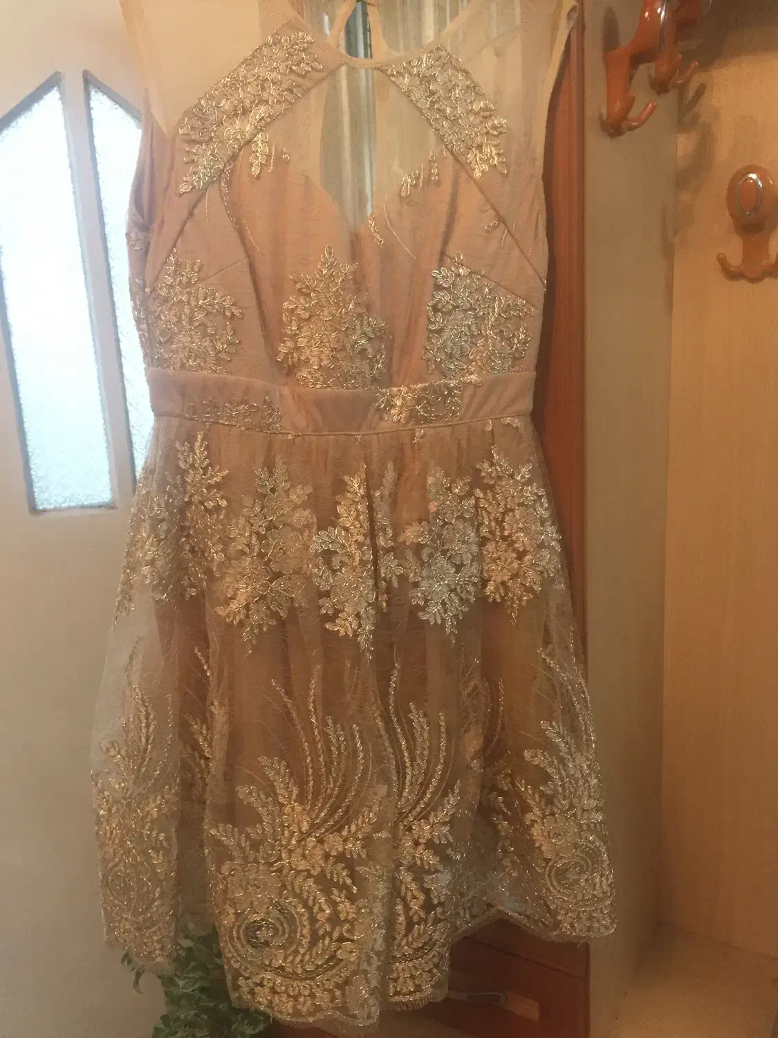 لباس مجلسی|لباس|آمل, |دیوار