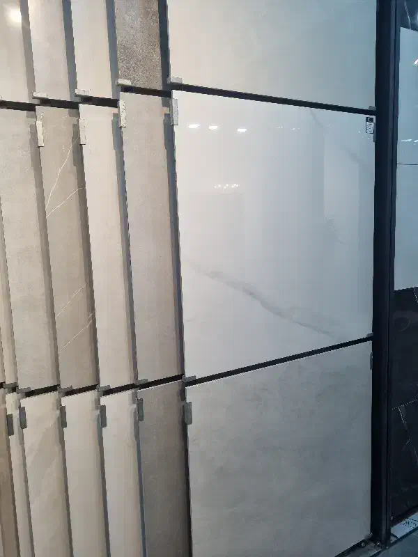 افتتاح نمایشگاه دائمی کاشی و سرامیک روماکودرسرخرود|مصالح و تجهیزات ساختمان|سرخرود, |دیوار