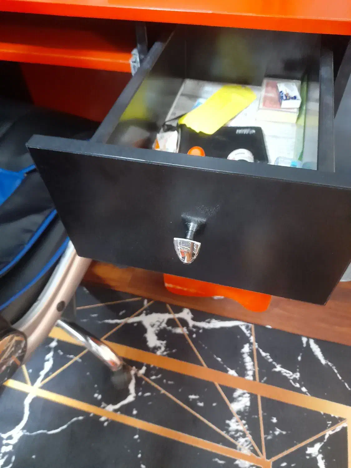 میز  تحریر|میز تحریر و کامپیوتر|شیراز, ستارخان|دیوار