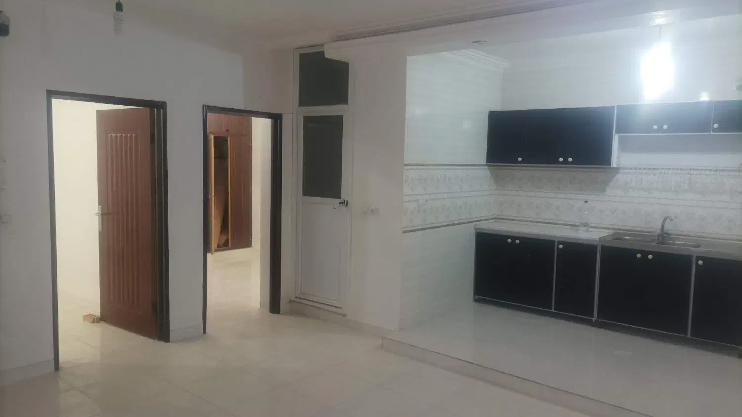 طبقه بالا/۱۰۰متری/پارک ماشین/روبرو دانشگاه آزاد|اجارهٔ خانه و ویلا|بهبهان, |دیوار