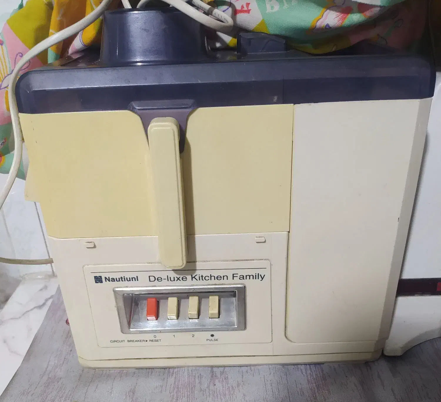 تعدادی قالیچه|فرش|اسلام‌شهر, شهرک قائمیه|دیوار