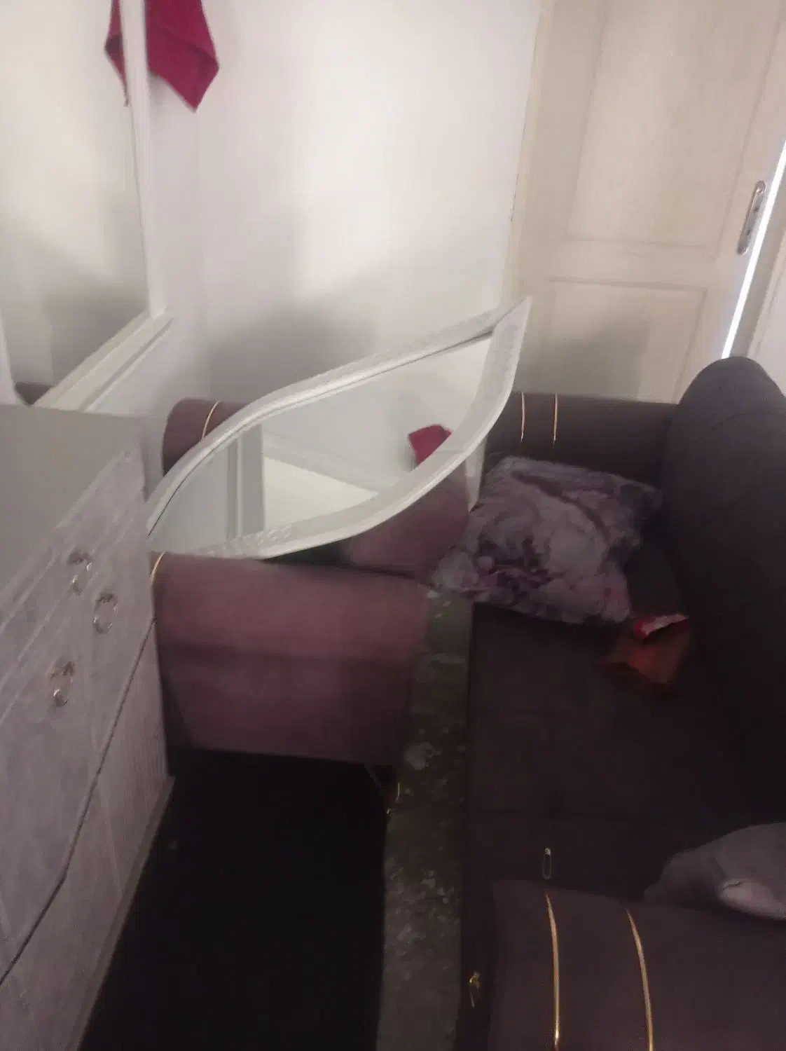 مبل و بخاری و آینه کنسول|مبلمان خانگی و میز عسلی|نسیم‌شهر, |دیوار