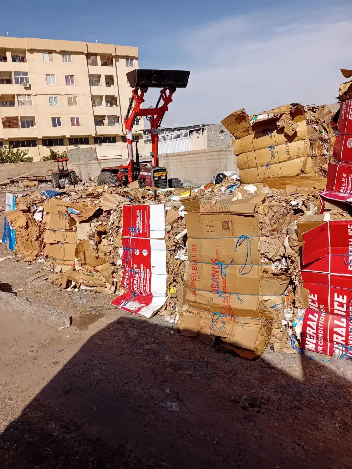 خریدار کارتون و ضایعات|عمده‌فروشی|فردیس, شهرک اسکویی|دیوار