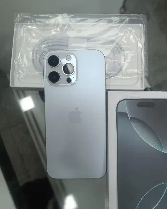 16Pro Max|موبایل|ایذه, |دیوار