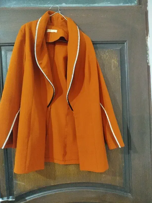 مانتو|لباس|نسیم‌شهر, |دیوار